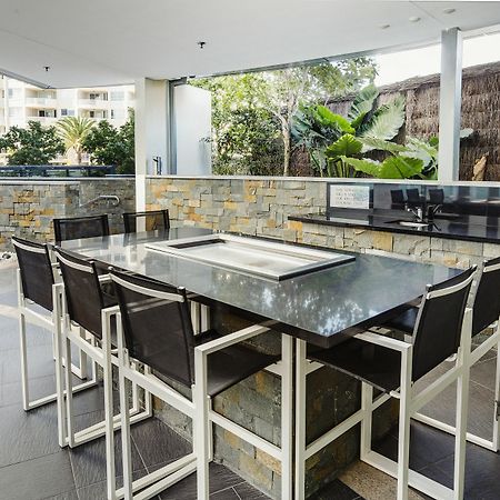 เนอร์วาน่าบายเดอะซีอพาร์ทเมนท์ส Aparthotel โกลด์โคสต์ ภายนอก รูปภาพ