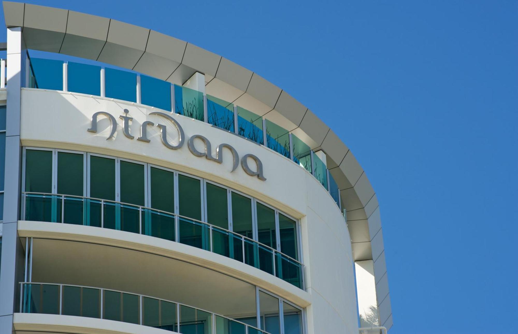 เนอร์วาน่าบายเดอะซีอพาร์ทเมนท์ส Aparthotel โกลด์โคสต์ ภายนอก รูปภาพ