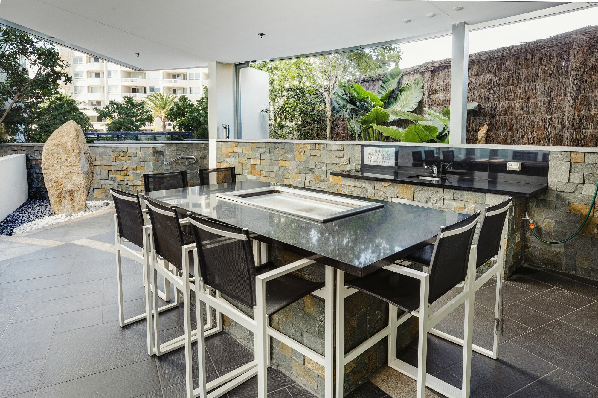 เนอร์วาน่าบายเดอะซีอพาร์ทเมนท์ส Aparthotel โกลด์โคสต์ ภายนอก รูปภาพ